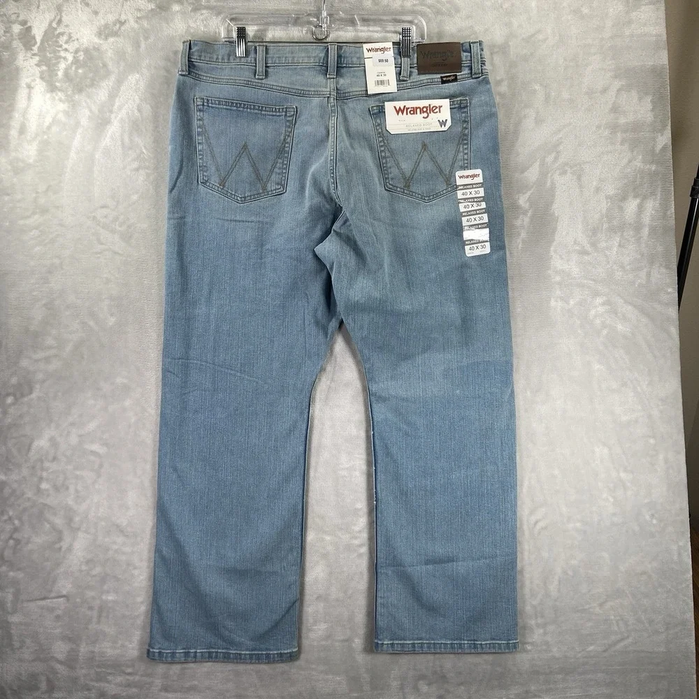 Wrangler Jeans mens 40x29 Relaxed Bootcut Denim Blue Western Bootleg Light Wash
